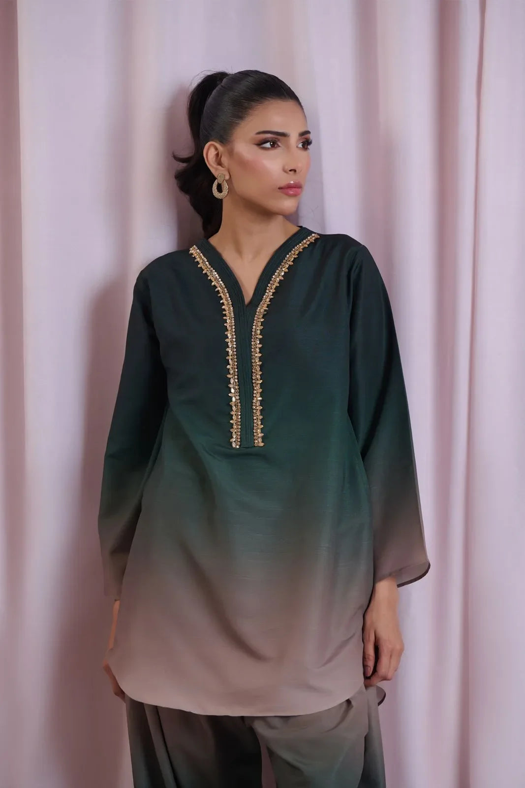 Swiss Monal Lawn 3 Pc Unstitched - Premium Quality Fabric - Kamran Suiting